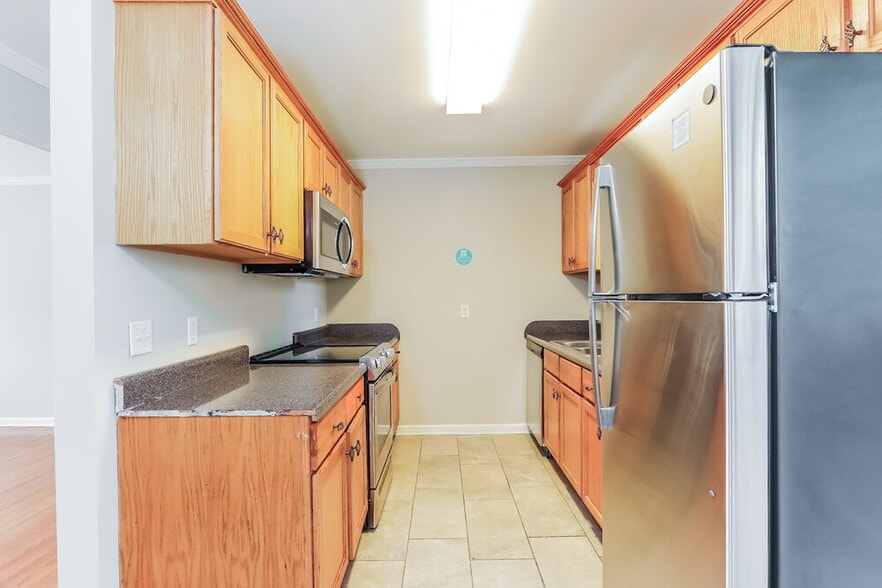 Building Photo - 1016 Delaney Dr