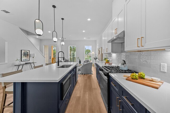 Building Photo - 3903 Pinemont Dr