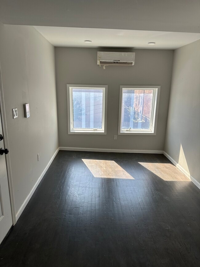 Building Photo - 559 Ocean Ave