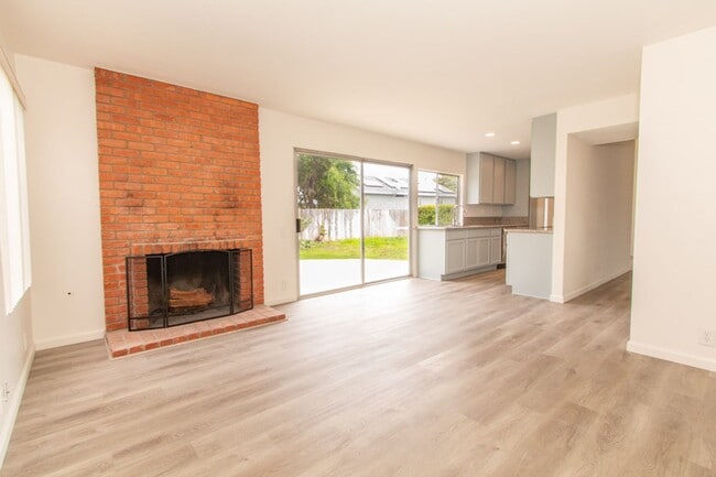 Building Photo - Spacious Two-Story 4 Bedroom/2.5 Bath Cardiff Cul-De-Sac Home Close to the Coast!