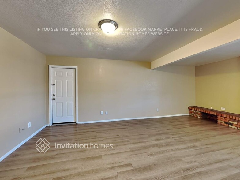 Building Photo - 4612 W Saguaro Dr