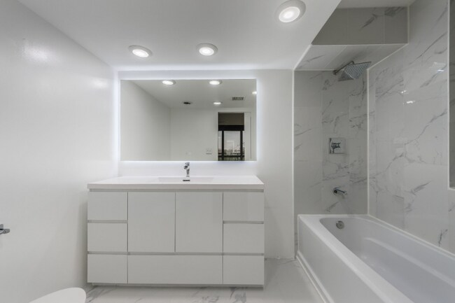 Building Photo - 600 Admiral Blvd