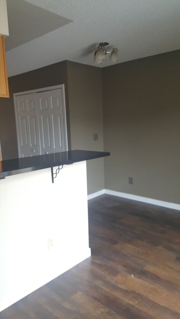 Building Photo - Pheasant Creek