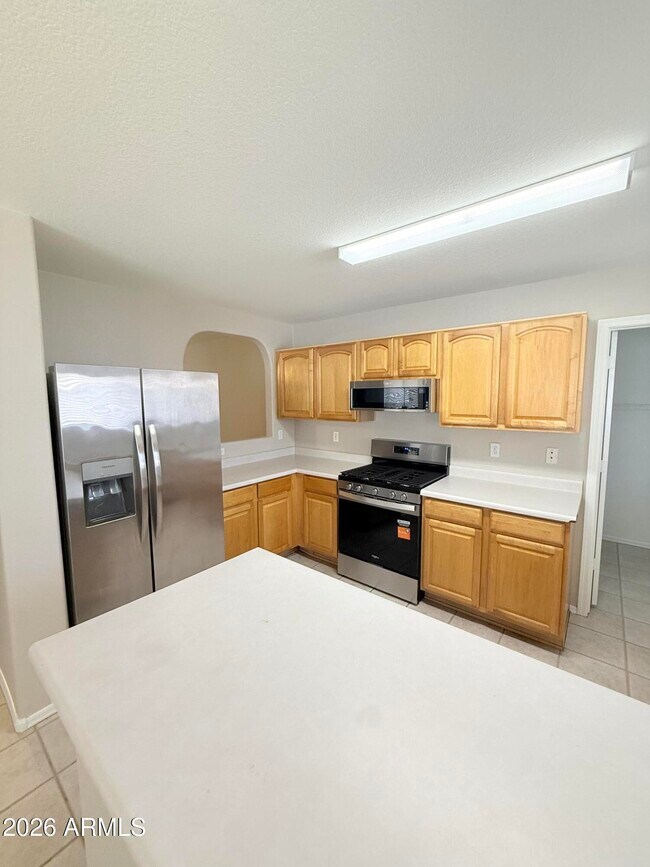 Building Photo - 434 W Fabens Ln
