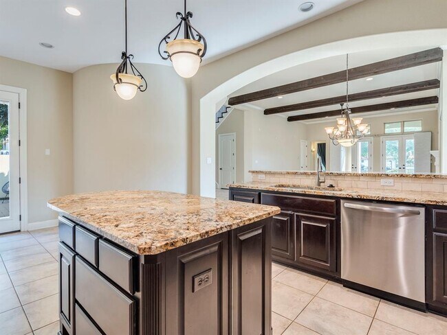 Building Photo - 11725 Shadestone Terrace