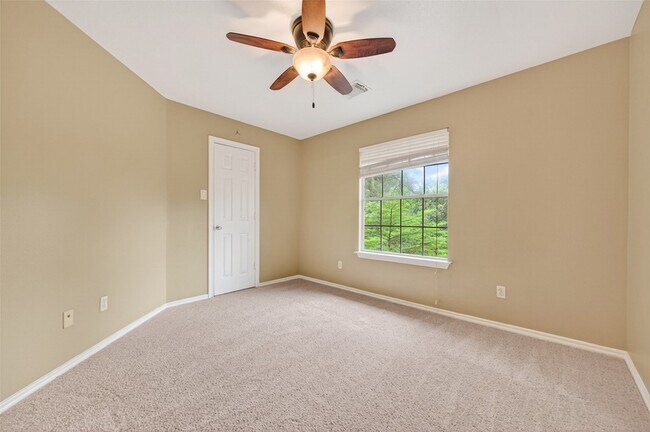 Building Photo - 54 Blue Creek Pl