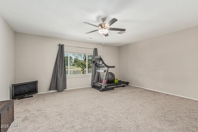 Building Photo - 3741 W Poinsettia Dr