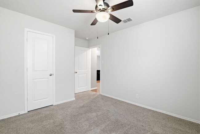 Building Photo - New 3-bed 2-bath home available in Cobalt Canyon Community! Move in NOW!