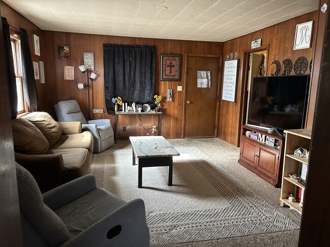 Building Photo - 150 S 3rd St