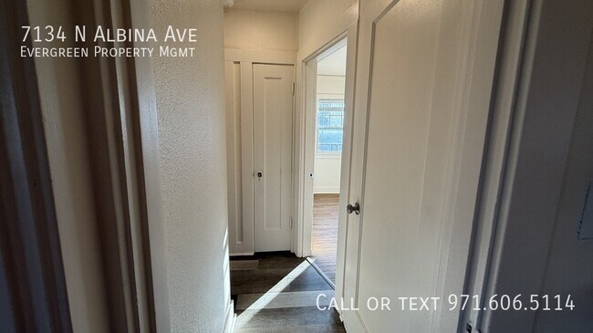 Building Photo - 7134 N Albina Ave