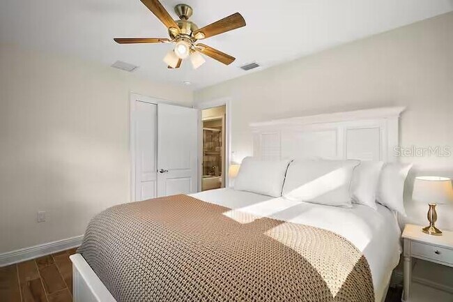 Building Photo - 33736 E Lake Joanna Dr