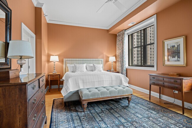 Building Photo - 30 W Erie St