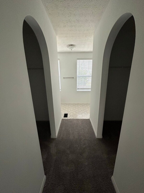 Building Photo - 1767 Damos Way