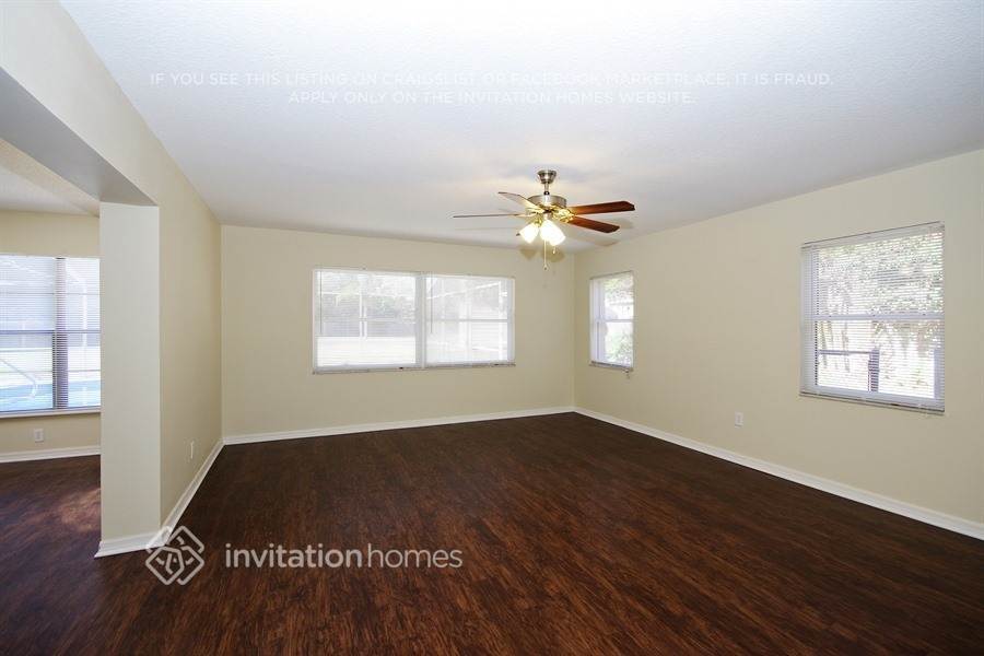 Building Photo - 760 Jena Dr