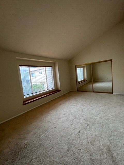 High ceiling bedroom 2 - 2419 Clark Ln