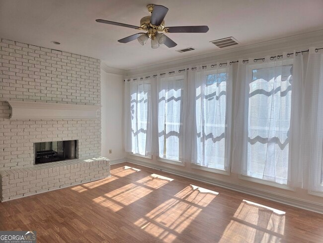 Building Photo - 3385 Wellbrook Dr