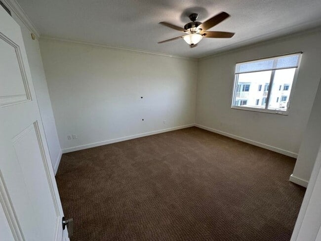 Building Photo - 1551 N Flagler Dr