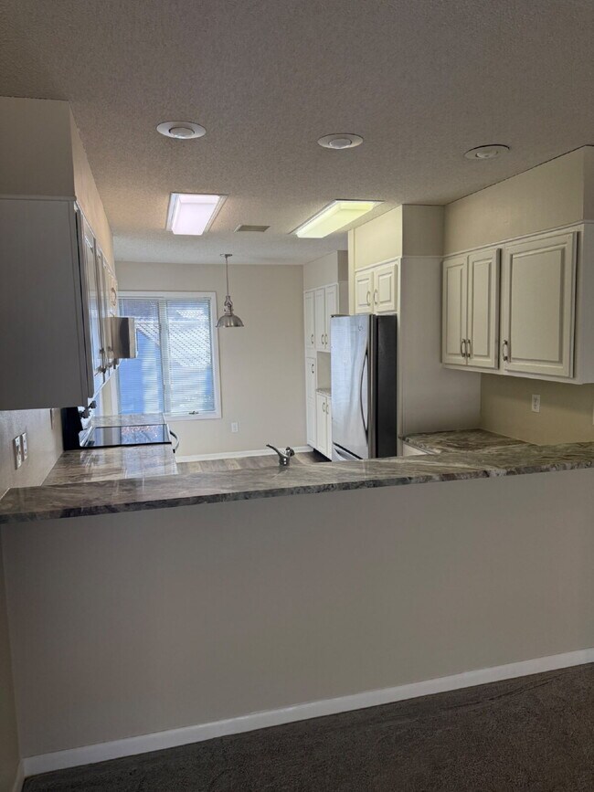 Building Photo - 2-Bed, 2-Bath Condo, The Greens/Waynesville NC