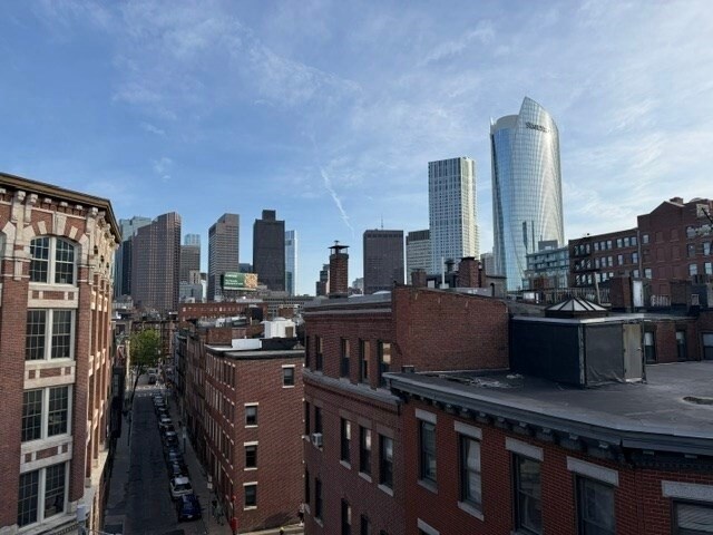 Building Photo - 69 N Margin St