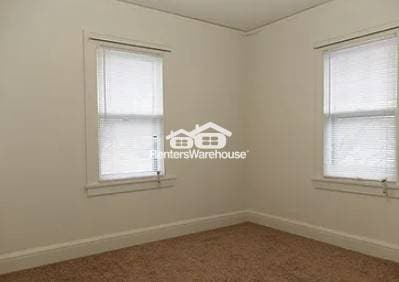 Building Photo - 2354 Benjamin St NE