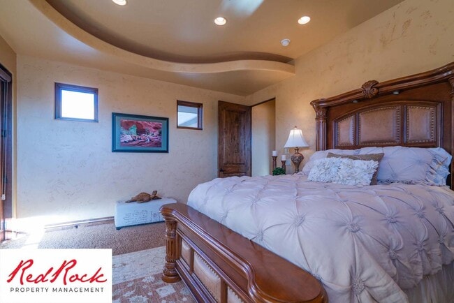 Building Photo - Incredible 4 Bedroom, 4 Bathroom FULLY FURNISHED Property in Entrada with a Private Pool! 18 Mont...