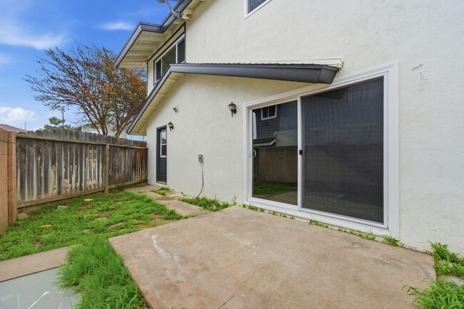 Building Photo - 1172 N Shattuck St