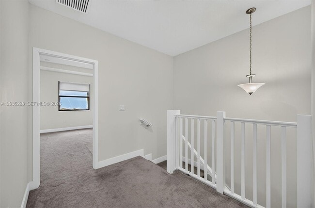 Building Photo - 15841 NW 91st Ct