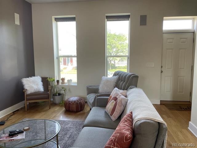 Building Photo - 3217 Lawrence St