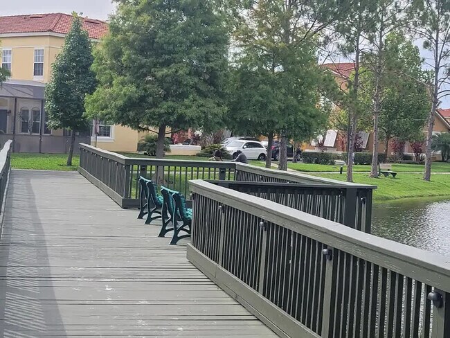 Building Photo - 113 Pompano Beach Dr