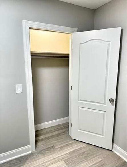 Building Photo - 643 Elizabeth St