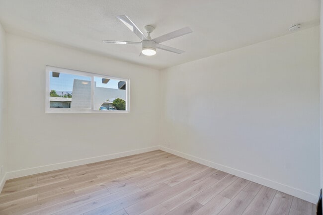 Building Photo - 74398 Myrsine Ave