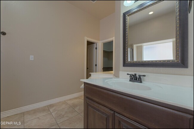 Building Photo - 11420 Victor Flores Pl