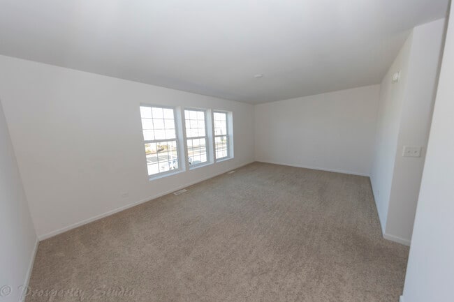 Building Photo - 636 Hawley Dr