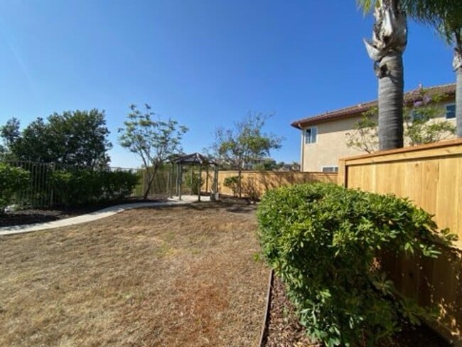 Building Photo - Great 4 Bd/3Bth in the San Marcos Santa Fe...