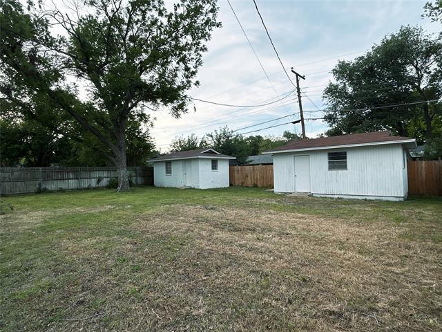 Building Photo - 2800 Sadler Ave