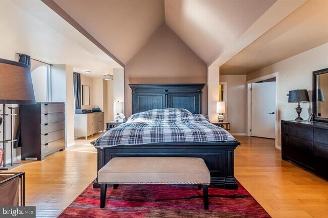 Building Photo - 1510 Waterford