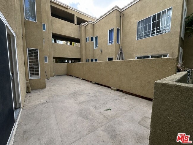 Building Photo - 6140 Monterey Rd