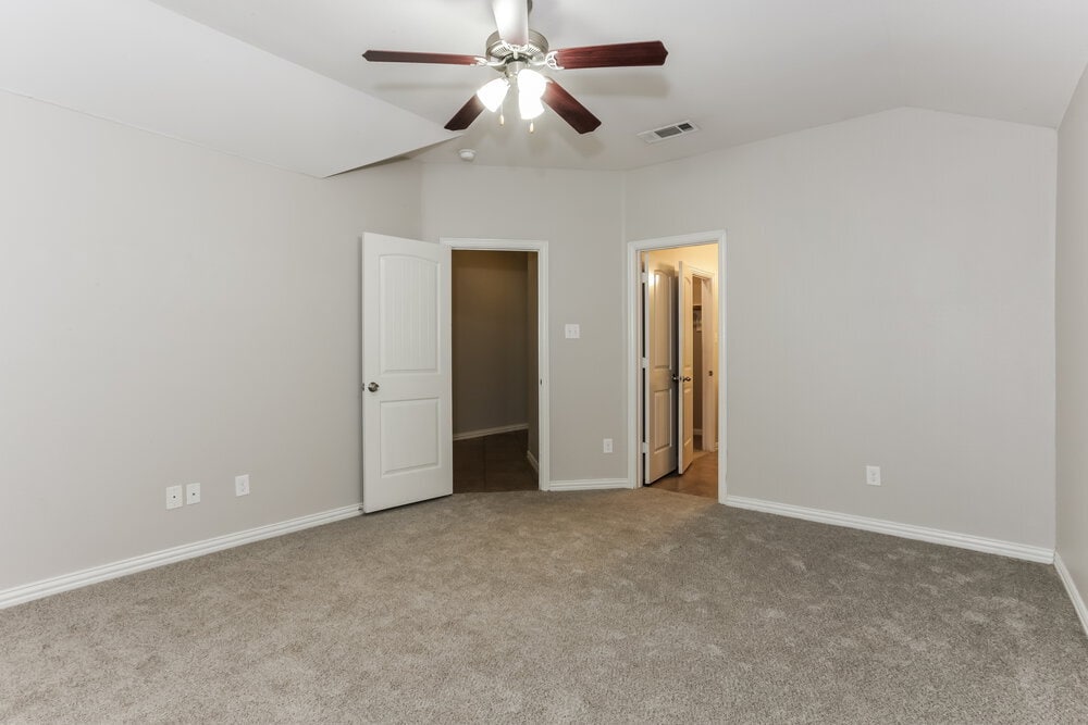 Building Photo - 7616 Rainbow Creek Dr