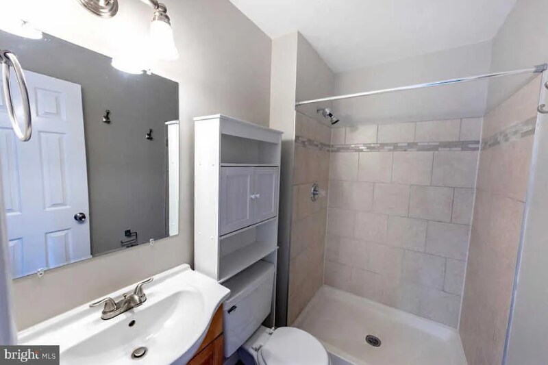 Building Photo - 6396 Shaundale Dr