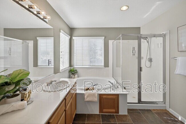Building Photo - 729 Copperfield Ct