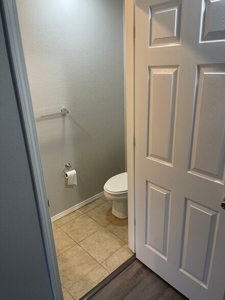downstairs bath - 2317 W Skyler Dr