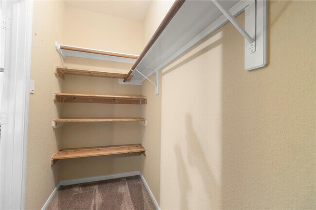 Building Photo - 5803 Song Ridge Ct