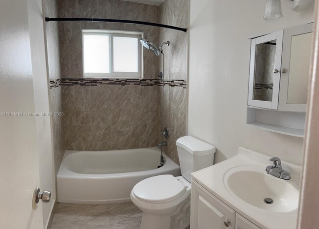 Building Photo - 20923 SW 117th Ave