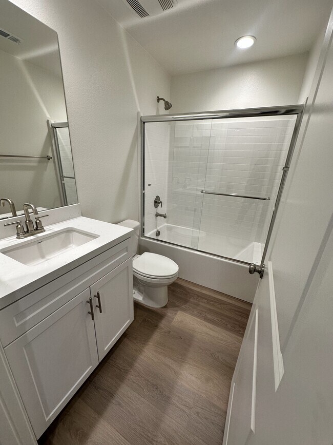 Building Photo - 176 N Sutter Ave