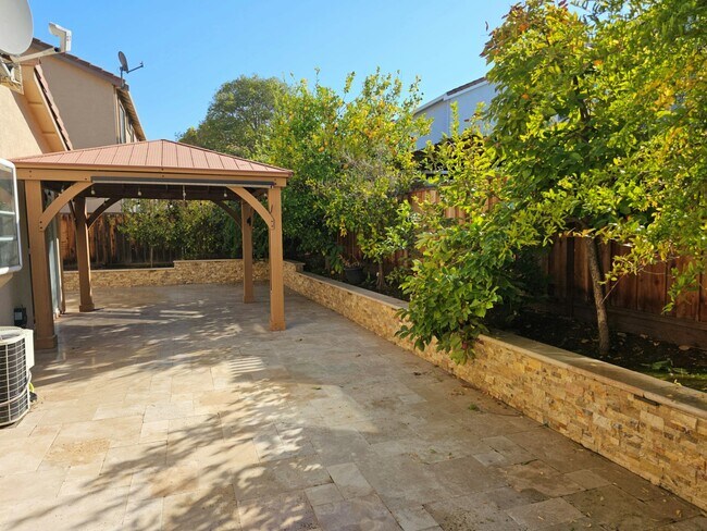 Building Photo - 3244 Marbrisa Ct