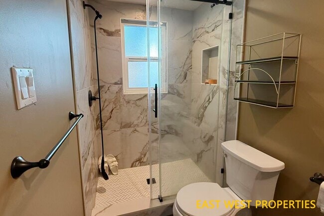 Building Photo - 4337 Coolidge Ave