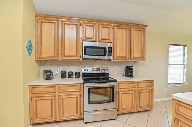 Building Photo - 4903 Lake Gladewater Ct