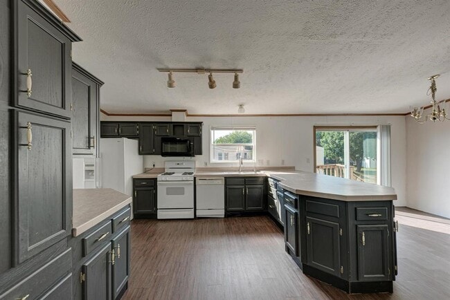 Building Photo - 187 Horseshoe Bend Rd