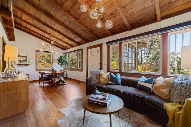 Building Photo - Beautiful Lincoln Heights Retreat W/ Chef’s Kitchen & Expansive Deck