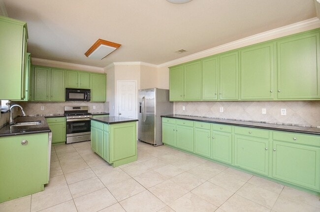 Building Photo - 407 Stream Mill Ln